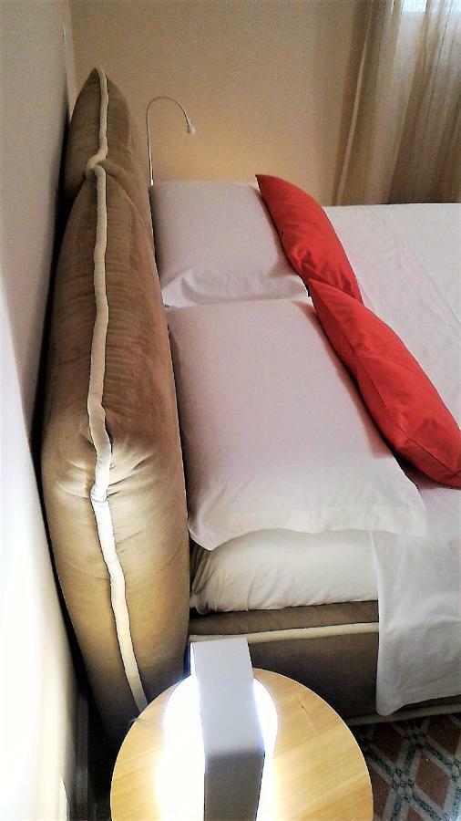 Casa Isabela Luxury Rooms Melfi Luaran gambar